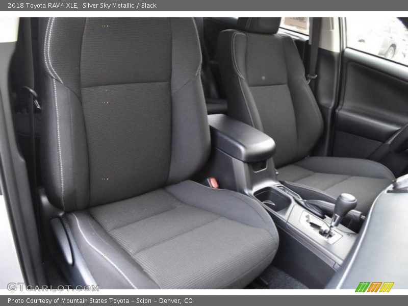 Silver Sky Metallic / Black 2018 Toyota RAV4 XLE