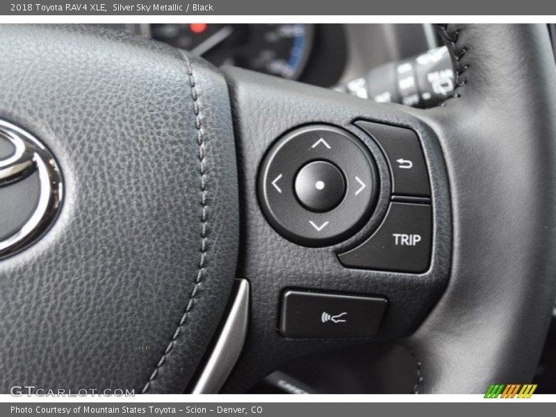 Silver Sky Metallic / Black 2018 Toyota RAV4 XLE