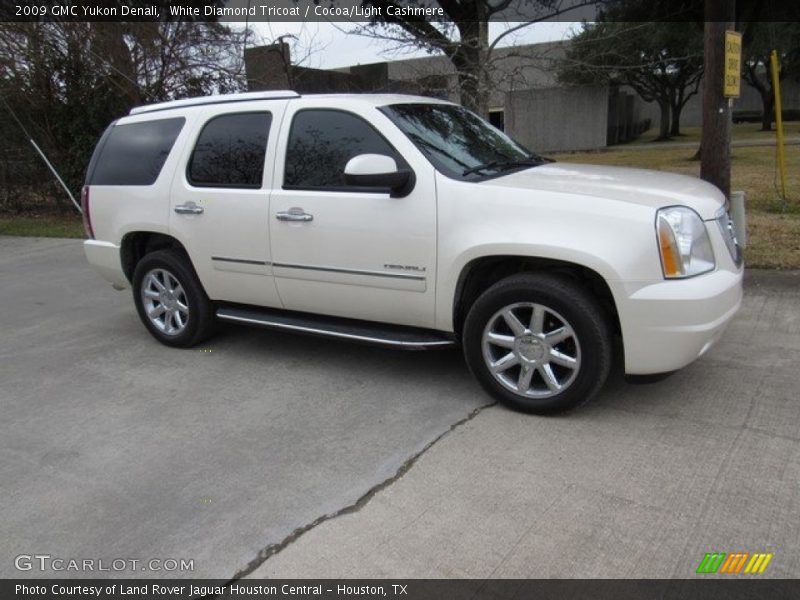 White Diamond Tricoat / Cocoa/Light Cashmere 2009 GMC Yukon Denali