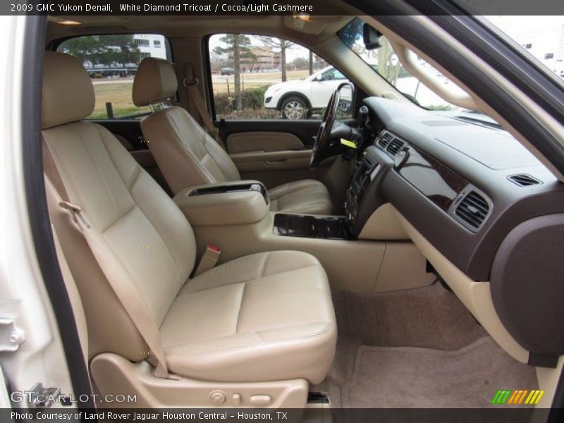 White Diamond Tricoat / Cocoa/Light Cashmere 2009 GMC Yukon Denali