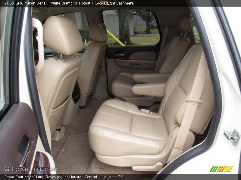 White Diamond Tricoat / Cocoa/Light Cashmere 2009 GMC Yukon Denali