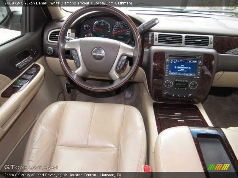 White Diamond Tricoat / Cocoa/Light Cashmere 2009 GMC Yukon Denali