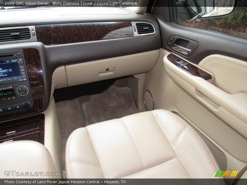 White Diamond Tricoat / Cocoa/Light Cashmere 2009 GMC Yukon Denali