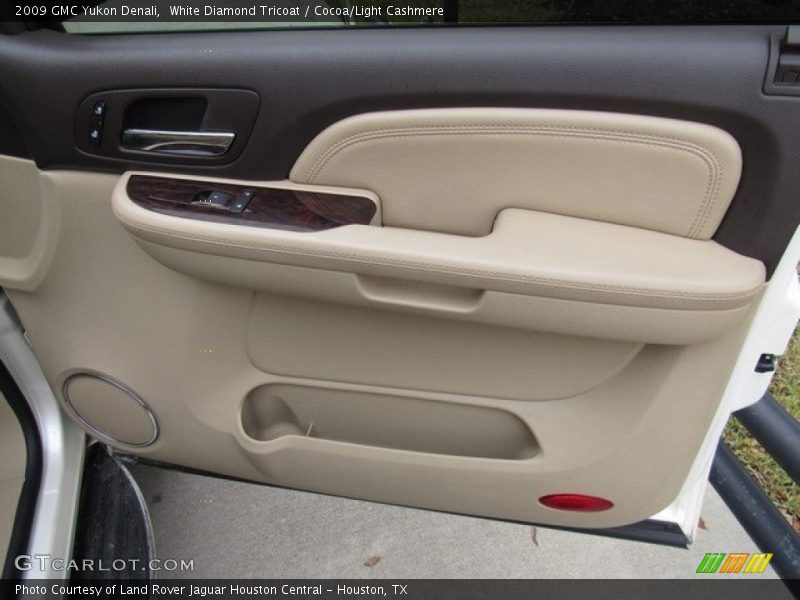 White Diamond Tricoat / Cocoa/Light Cashmere 2009 GMC Yukon Denali