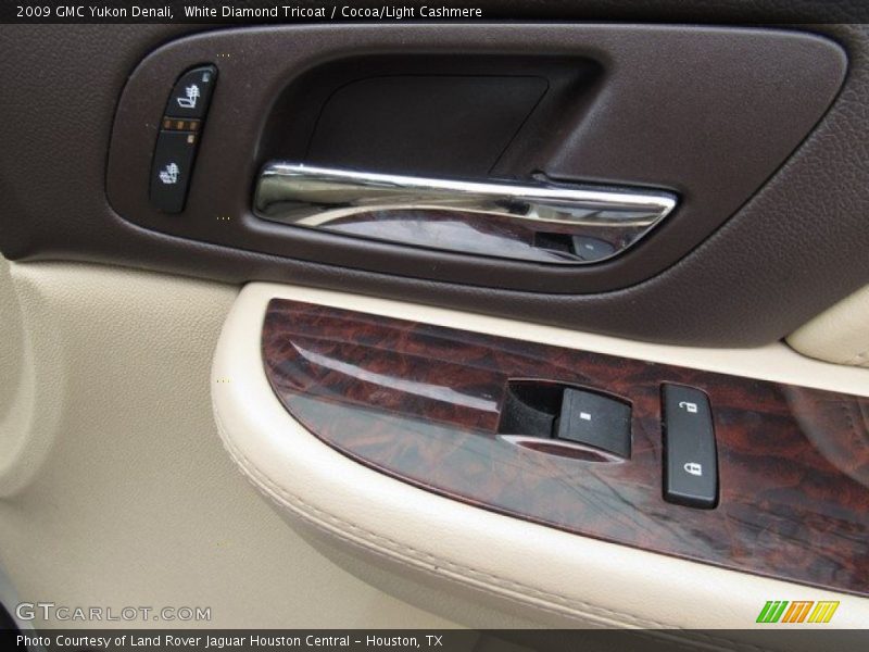 White Diamond Tricoat / Cocoa/Light Cashmere 2009 GMC Yukon Denali