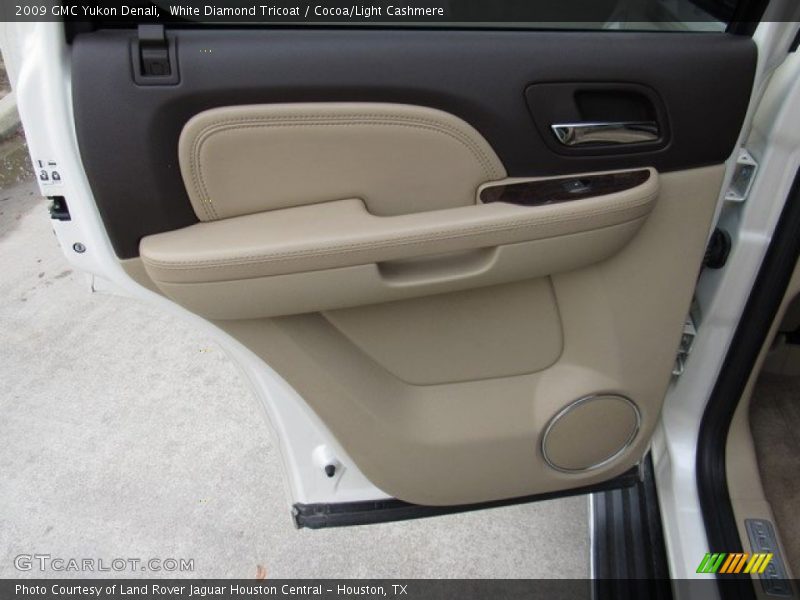 White Diamond Tricoat / Cocoa/Light Cashmere 2009 GMC Yukon Denali