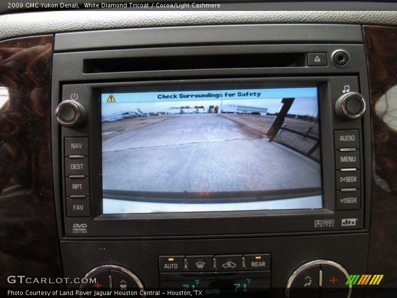 White Diamond Tricoat / Cocoa/Light Cashmere 2009 GMC Yukon Denali