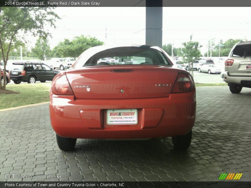 Flame Red / Dark Slate Gray 2004 Dodge Neon SE