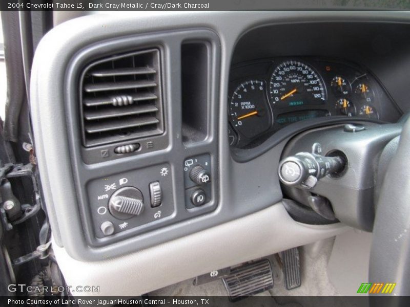Dark Gray Metallic / Gray/Dark Charcoal 2004 Chevrolet Tahoe LS
