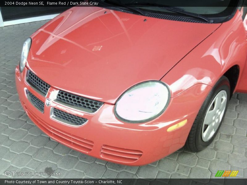 Flame Red / Dark Slate Gray 2004 Dodge Neon SE