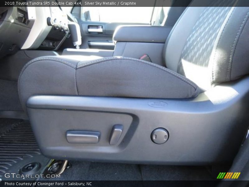 Silver Sky Metallic / Graphite 2018 Toyota Tundra SR5 Double Cab 4x4