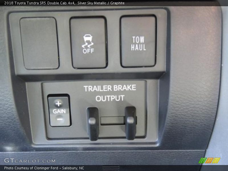 Silver Sky Metallic / Graphite 2018 Toyota Tundra SR5 Double Cab 4x4