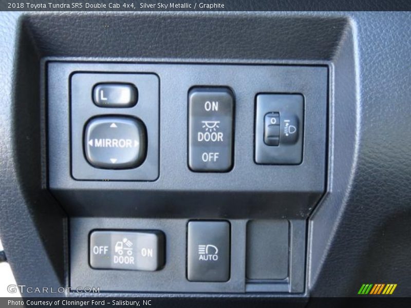 Silver Sky Metallic / Graphite 2018 Toyota Tundra SR5 Double Cab 4x4