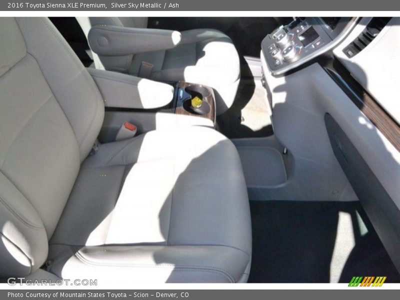 Silver Sky Metallic / Ash 2016 Toyota Sienna XLE Premium