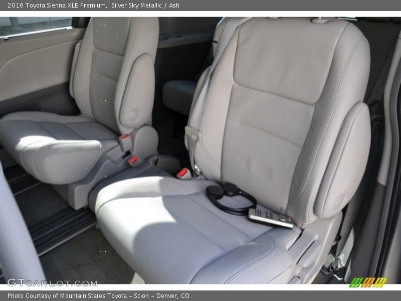 Silver Sky Metallic / Ash 2016 Toyota Sienna XLE Premium