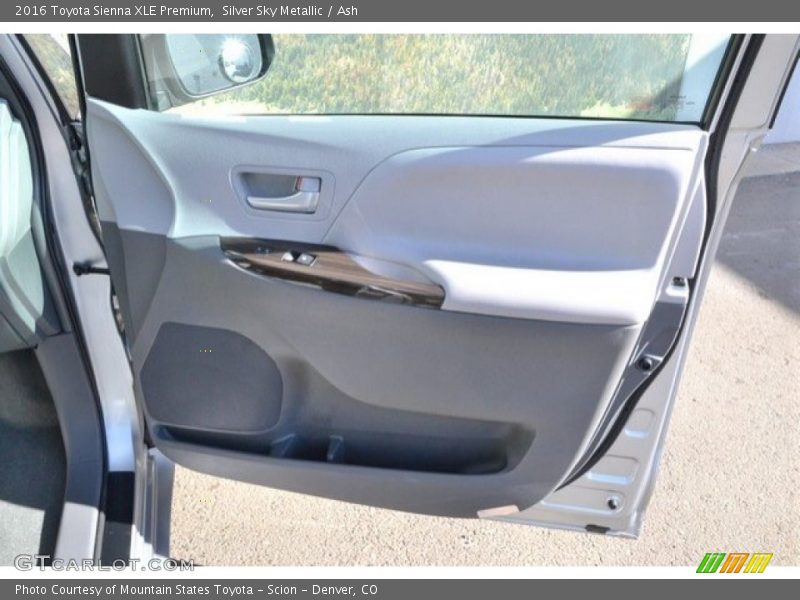 Silver Sky Metallic / Ash 2016 Toyota Sienna XLE Premium