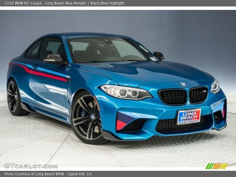 Front 3/4 View of 2016 M2 Coupe