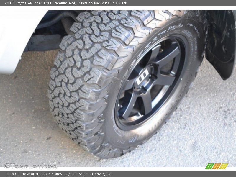 Classic Silver Metallic / Black 2015 Toyota 4Runner Trail Premium 4x4