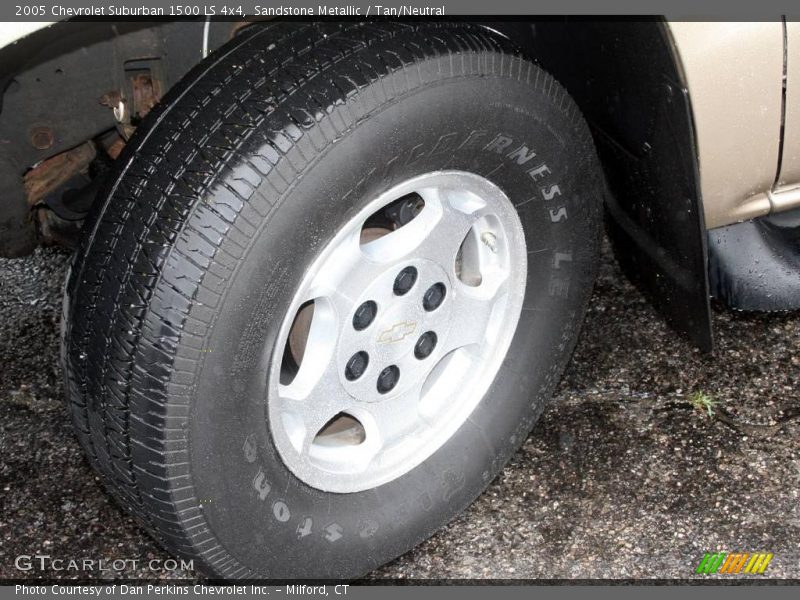 Sandstone Metallic / Tan/Neutral 2005 Chevrolet Suburban 1500 LS 4x4