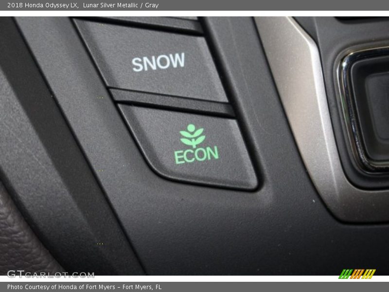 Lunar Silver Metallic / Gray 2018 Honda Odyssey LX