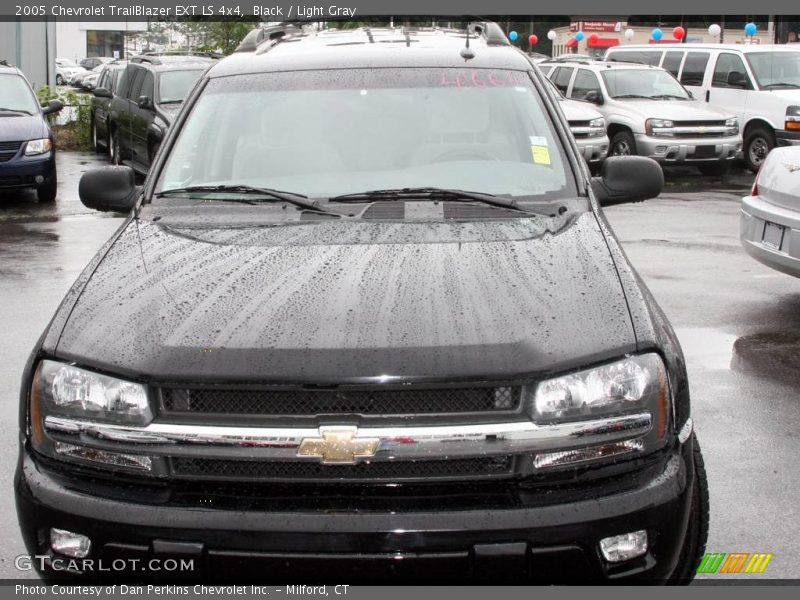 Black / Light Gray 2005 Chevrolet TrailBlazer EXT LS 4x4