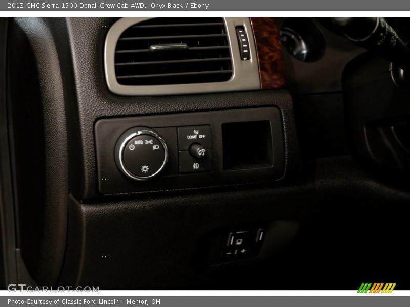 Onyx Black / Ebony 2013 GMC Sierra 1500 Denali Crew Cab AWD