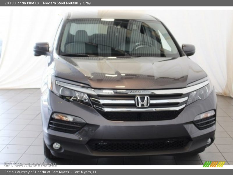 Modern Steel Metallic / Gray 2018 Honda Pilot EX