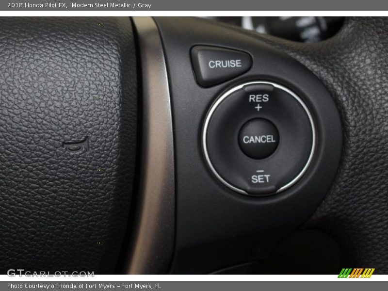 Modern Steel Metallic / Gray 2018 Honda Pilot EX