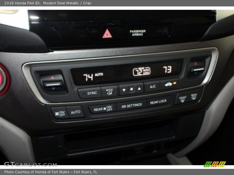 Modern Steel Metallic / Gray 2018 Honda Pilot EX