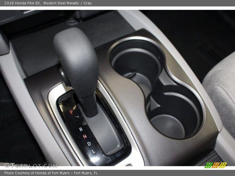 Modern Steel Metallic / Gray 2018 Honda Pilot EX
