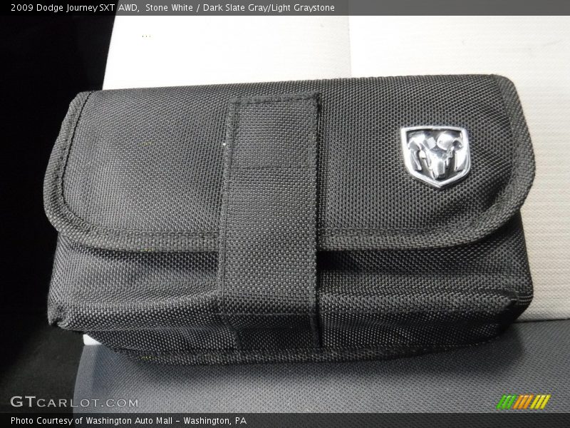Stone White / Dark Slate Gray/Light Graystone 2009 Dodge Journey SXT AWD