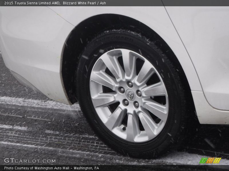 Blizzard White Pearl / Ash 2015 Toyota Sienna Limited AWD