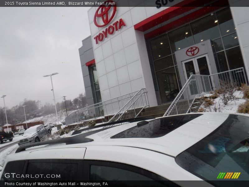 Blizzard White Pearl / Ash 2015 Toyota Sienna Limited AWD
