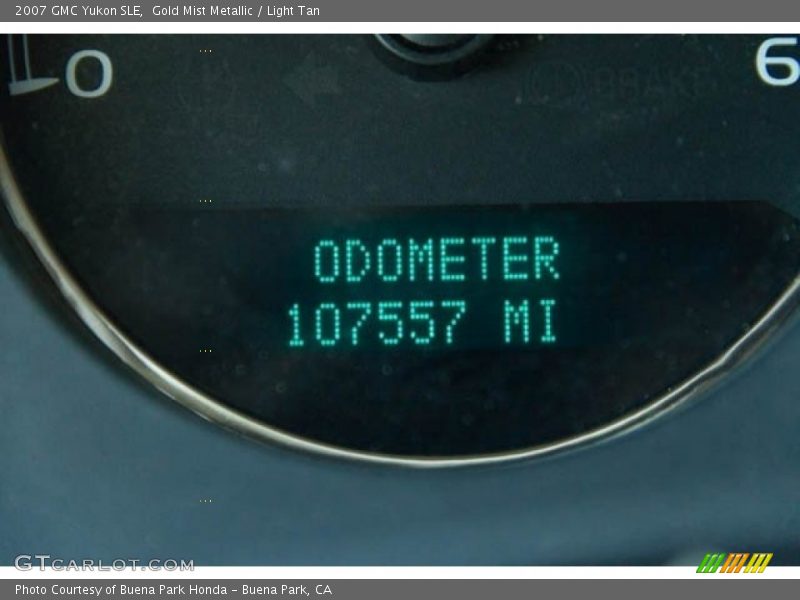 Gold Mist Metallic / Light Tan 2007 GMC Yukon SLE