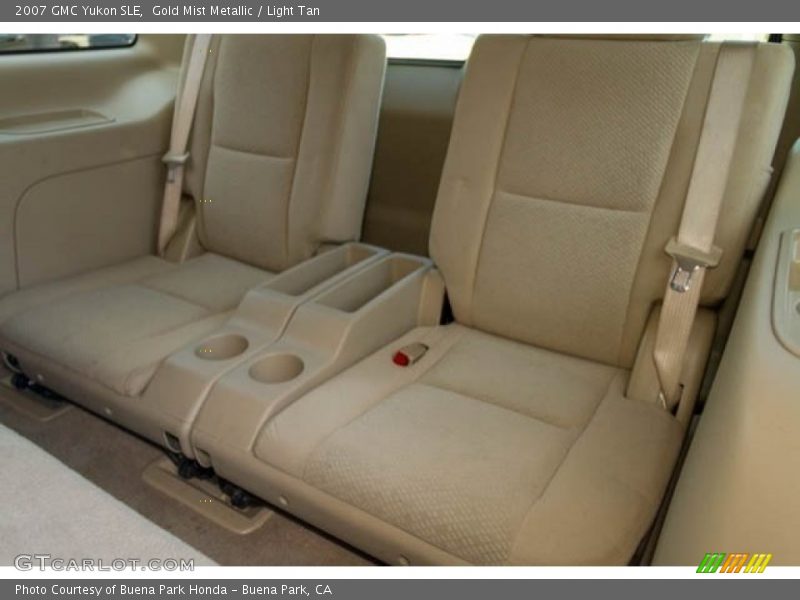 Gold Mist Metallic / Light Tan 2007 GMC Yukon SLE