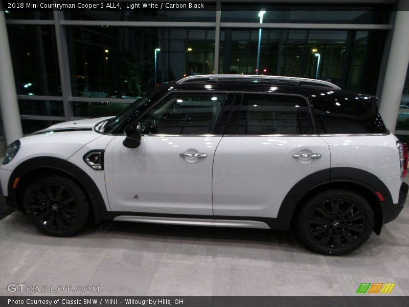 Light White / Carbon Black 2018 Mini Countryman Cooper S ALL4