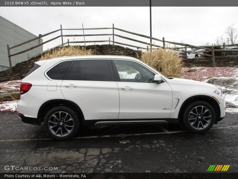 Alpine White / Black 2018 BMW X5 xDrive35i