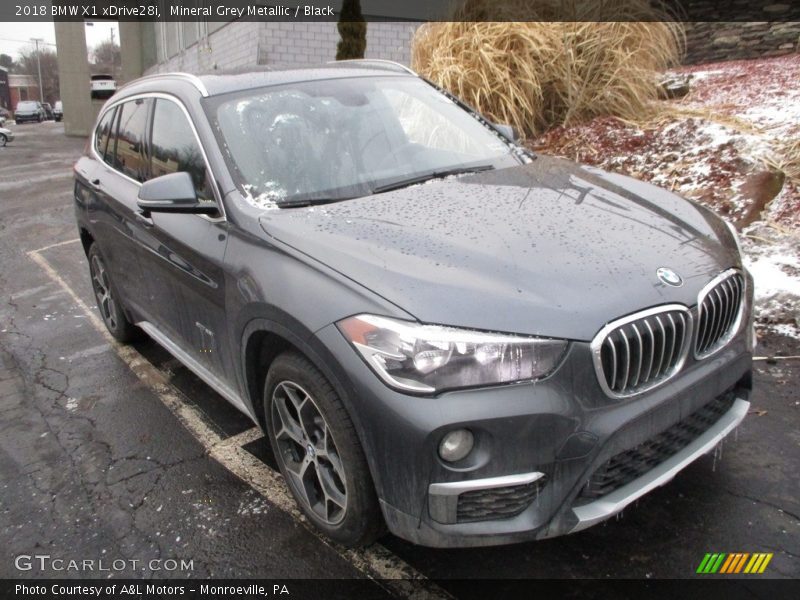 Mineral Grey Metallic / Black 2018 BMW X1 xDrive28i