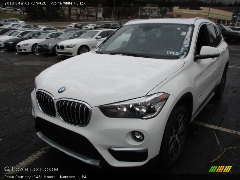 Alpine White / Black 2018 BMW X1 xDrive28i