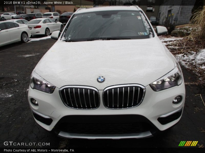 Alpine White / Black 2018 BMW X1 xDrive28i