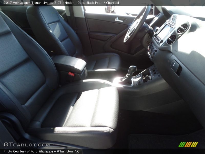 Deep Black Pearl / Charcoal 2017 Volkswagen Tiguan Limited 2.0T 4Motion