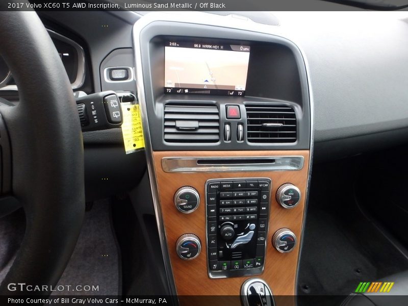 Luminous Sand Metallic / Off Black 2017 Volvo XC60 T5 AWD Inscription