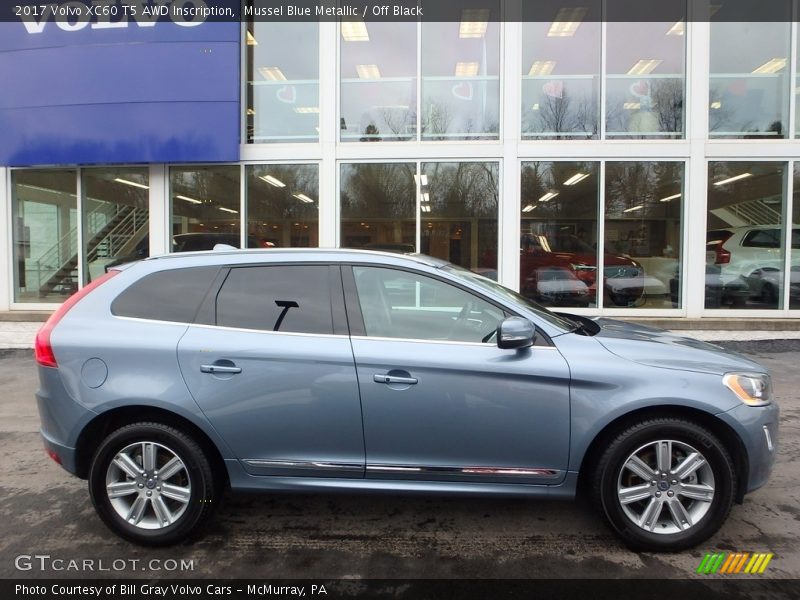 Mussel Blue Metallic / Off Black 2017 Volvo XC60 T5 AWD Inscription