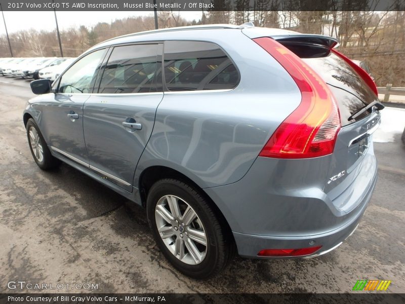 Mussel Blue Metallic / Off Black 2017 Volvo XC60 T5 AWD Inscription