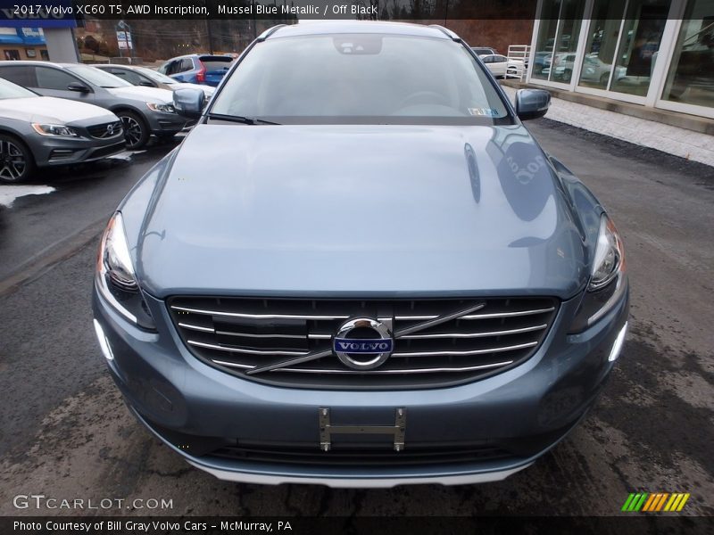 Mussel Blue Metallic / Off Black 2017 Volvo XC60 T5 AWD Inscription