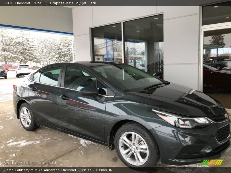 Graphite Metallic / Jet Black 2018 Chevrolet Cruze LT