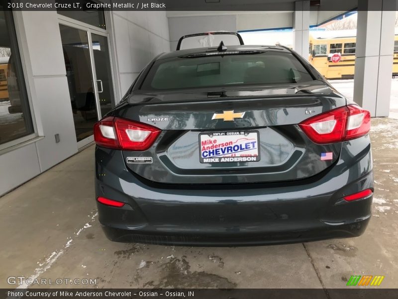 Graphite Metallic / Jet Black 2018 Chevrolet Cruze LT