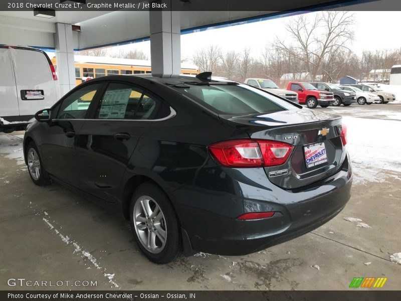 Graphite Metallic / Jet Black 2018 Chevrolet Cruze LT