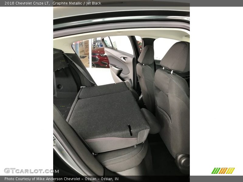 Graphite Metallic / Jet Black 2018 Chevrolet Cruze LT