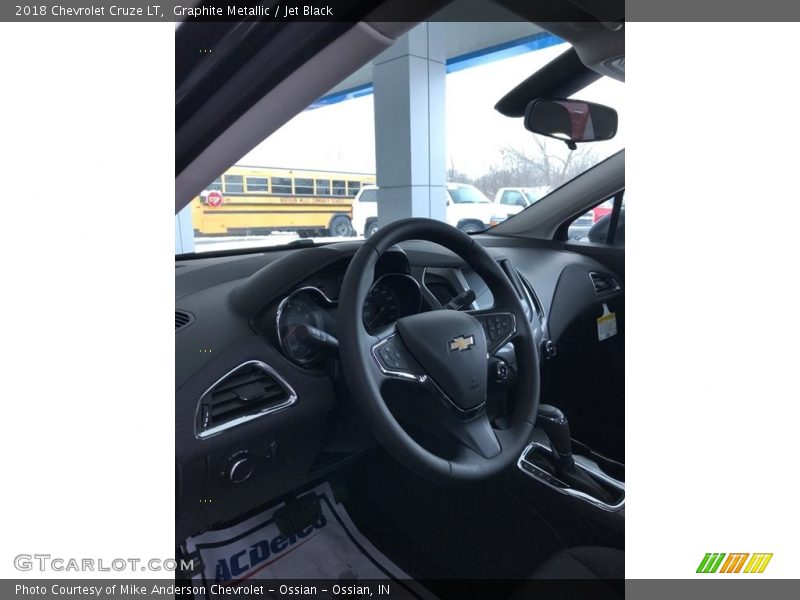 Graphite Metallic / Jet Black 2018 Chevrolet Cruze LT